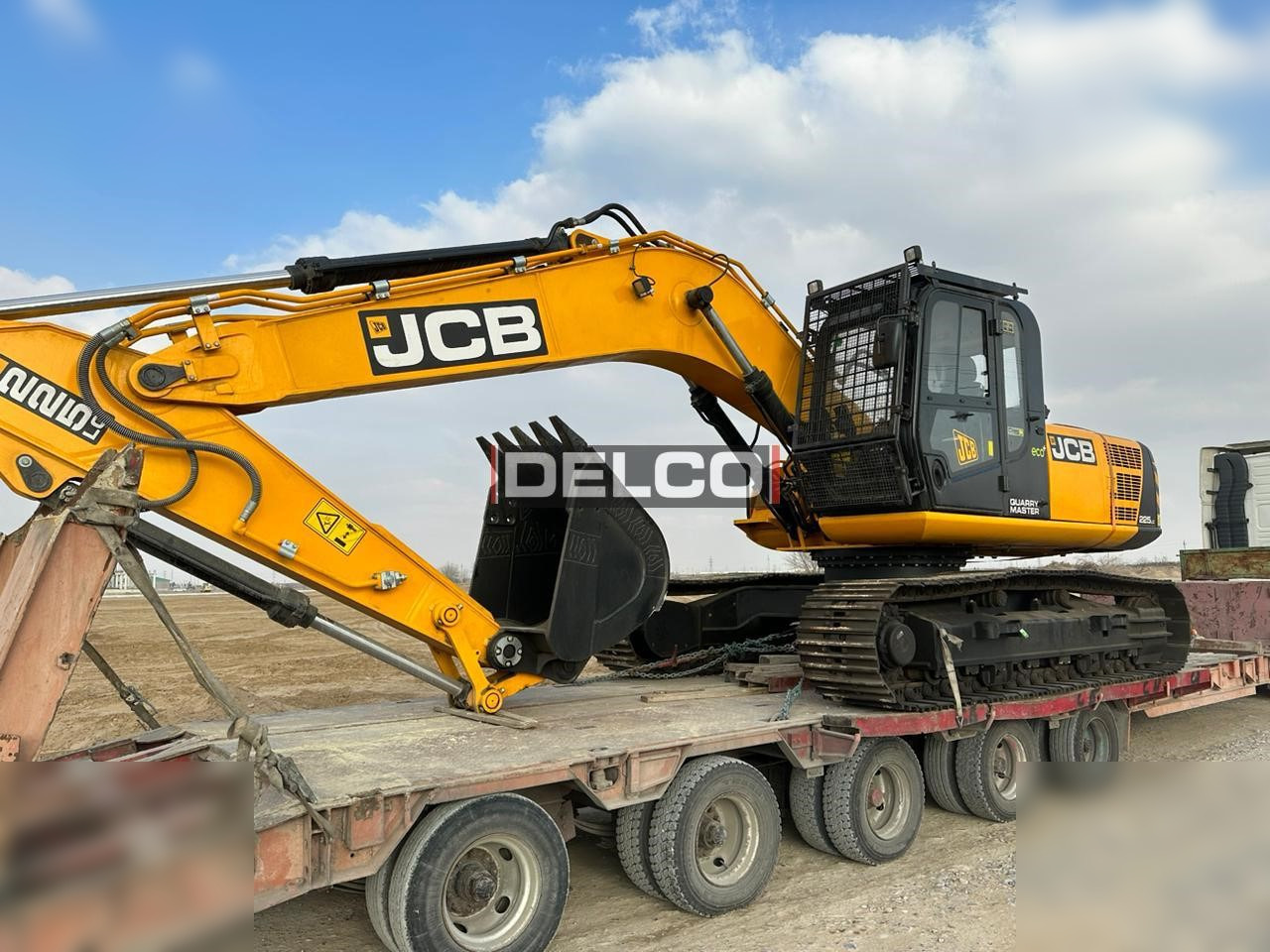JCB 225 LC - Гусеничный экскаватор: фото 2 JCB 225 LC - Гусеничный экскаватор: фото 2