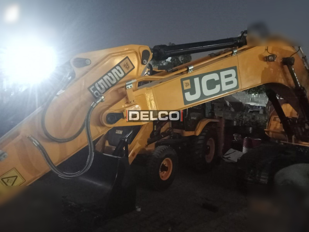 JCB 225 LC - Гусеничный экскаватор: фото 4 JCB 225 LC - Гусеничный экскаватор: фото 4