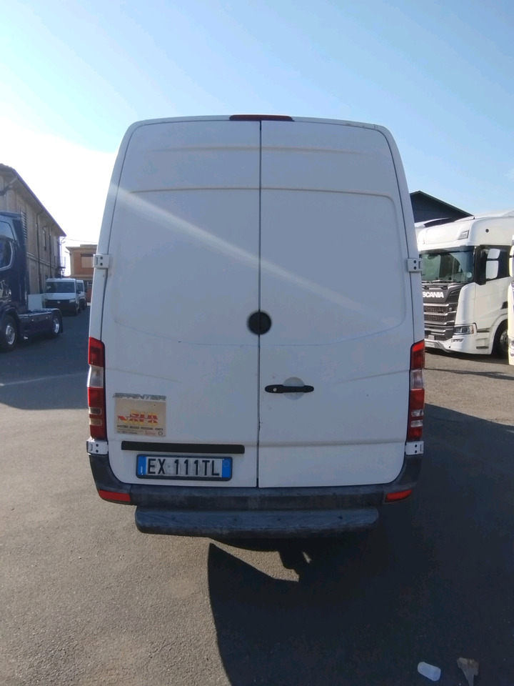 Mercedes Sprinter - Цельнометаллический фургон: фото 5 Mercedes Sprinter - Цельнометаллический фургон: фото 5