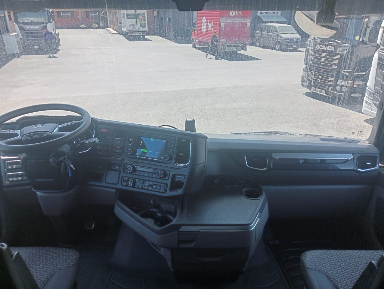 SCANIA S520 A4X2NB - Тягач: фото 5 SCANIA S520 A4X2NB - Тягач: фото 5