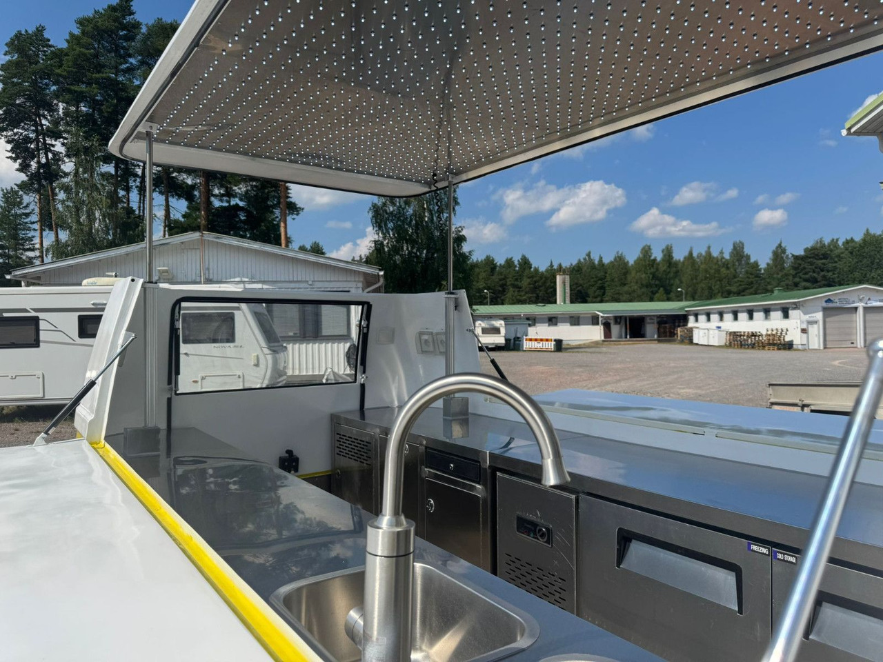 Торговый грузовик Event Mobil Catering Foodtruck: фото 16