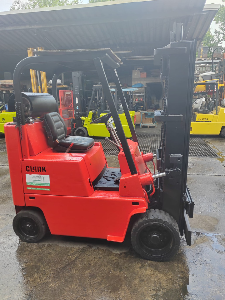 Clark C 500 70 Q - Газовый погрузчик: фото 2 Clark C 500 70 Q - Газовый погрузчик: фото 2