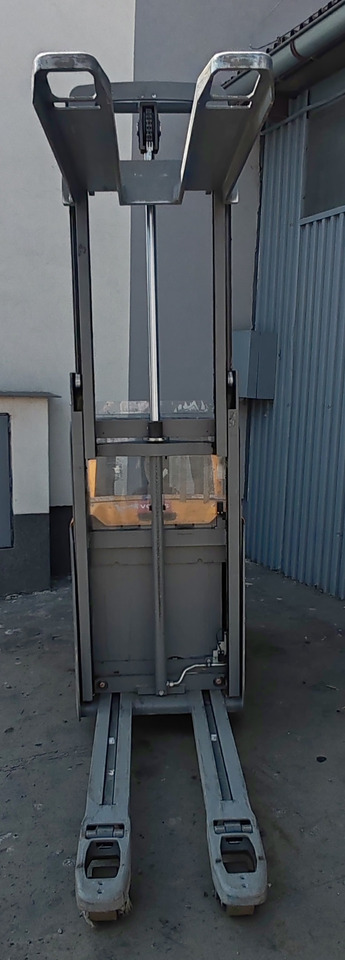 Jungheinrich ERD 220 2m/5072mh/2019y - Штабелер: фото 4 Jungheinrich ERD 220 2m/5072mh/2019y - Штабелер: фото 4