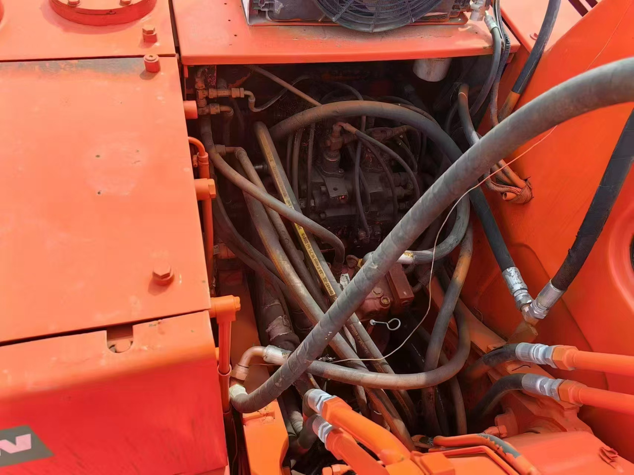 Doosan DX150 - Колёсный экскаватор: фото 4 Doosan DX150 - Колёсный экскаватор: фото 4