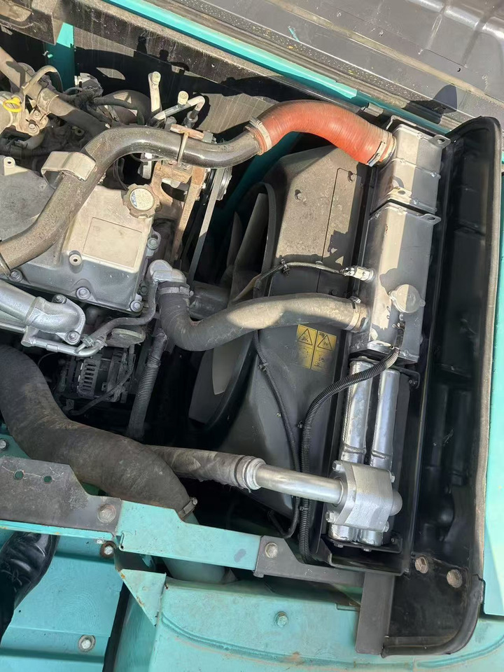 Kobelco SK220 - Гусеничный экскаватор: фото 5 Kobelco SK220 - Гусеничный экскаватор: фото 5