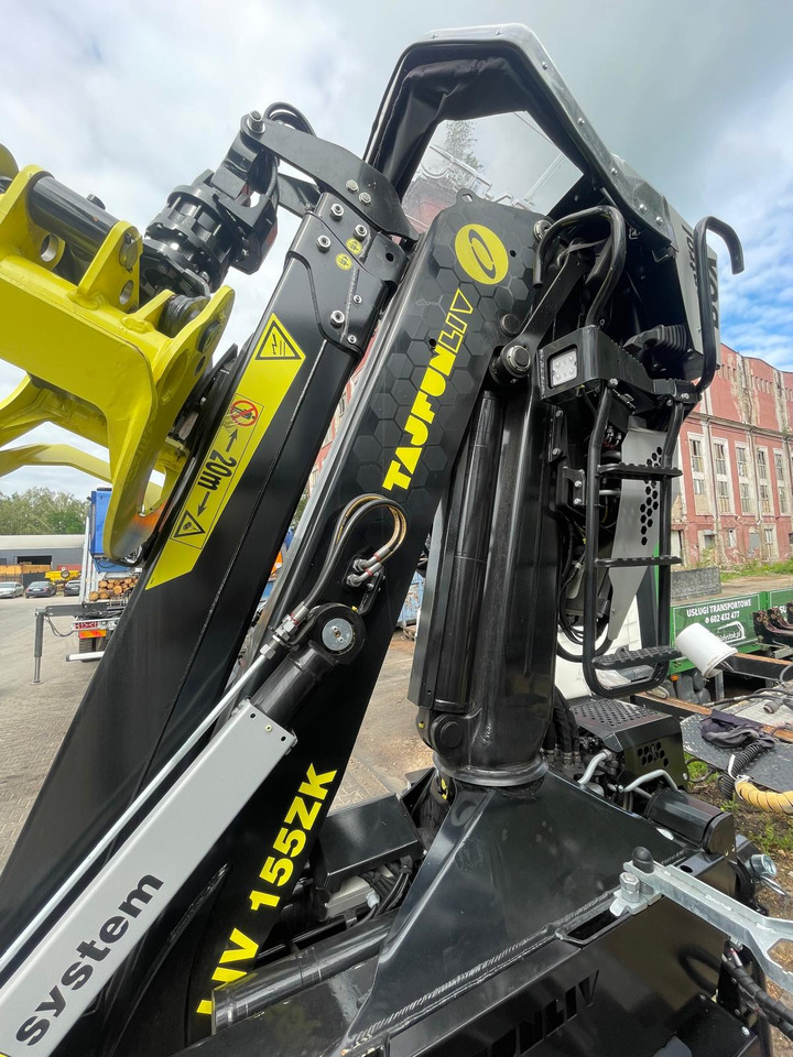 TAJFUN L155ZK 11 L155ZK 11 Forestry crane / L155ZK 11 Forstkran / L155ZK 11 grue forestière / L155ZK 11 grúa forestal - Кран-манипулятор для Лесозаготовительной техники: фото 3 TAJFUN L155ZK 11 L155ZK 11 Forestry crane / L155ZK 11 Forstkran / L155ZK 11 grue forestière / L155ZK 11 grúa forestal - Кран-манипулятор для Лесозаготовительной техники: фото 3