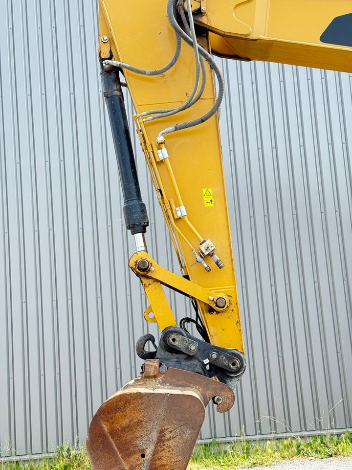 CAT 326FL - Гусеничный экскаватор: фото 5 CAT 326FL - Гусеничный экскаватор: фото 5