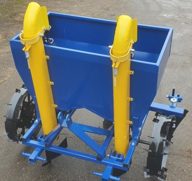 ROLMET Kartoffelpflanzmaschine / Potato planter / Planteuse de pomme de terre / Piantapatate / Sadzarka ziemniaków - Картофелесажалка: фото 2 ROLMET Kartoffelpflanzmaschine / Potato planter / Planteuse de pomme de terre / Piantapatate / Sadzarka ziemniaków - Картофелесажалка: фото 2