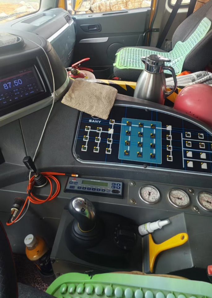 SANY STC1300 - Мобильный кран: фото 4 SANY STC1300 - Мобильный кран: фото 4