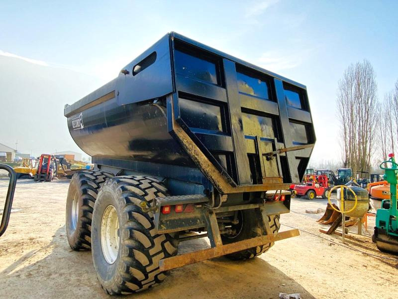 RECORD R TP17 REMORQUE AGRICOLE - Сельскохозяйственный прицеп-самосвал: фото 4 RECORD R TP17 REMORQUE AGRICOLE - Сельскохозяйственный прицеп-самосвал: фото 4