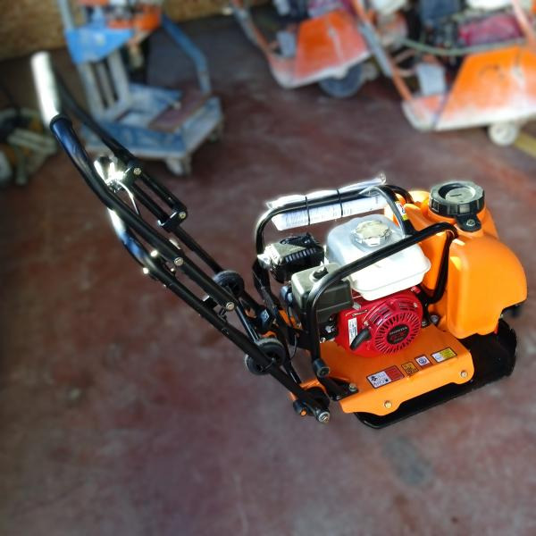 Spatmat Plaque vibrante 90Kg SPATMAT MS90 - Виброплита: фото 4 Spatmat Plaque vibrante 90Kg SPATMAT MS90 - Виброплита: фото 4