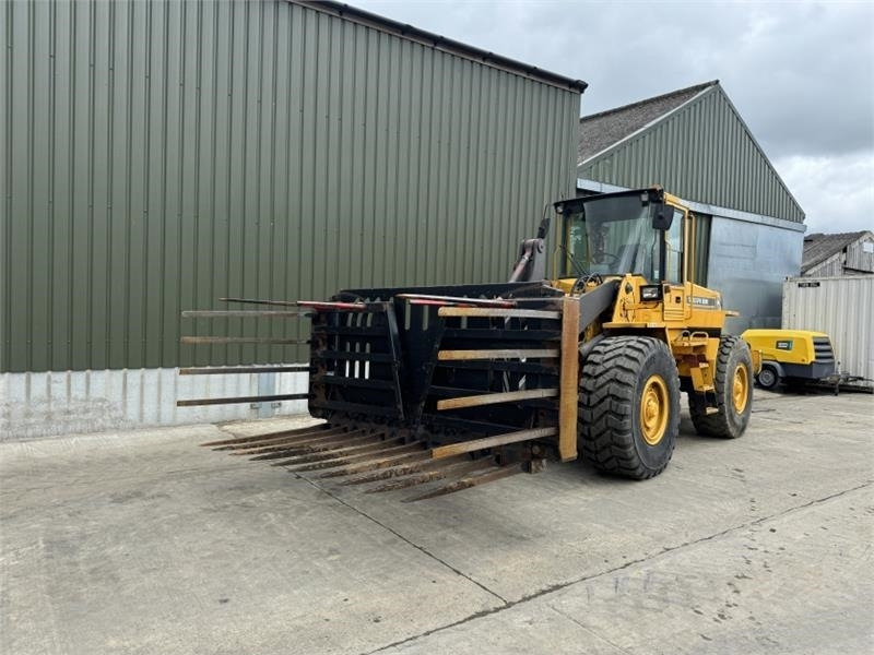 Albutt B916HX Buck Rake - Самозагружающийся прицеп: фото 1 Albutt B916HX Buck Rake - Самозагружающийся прицеп: фото 1