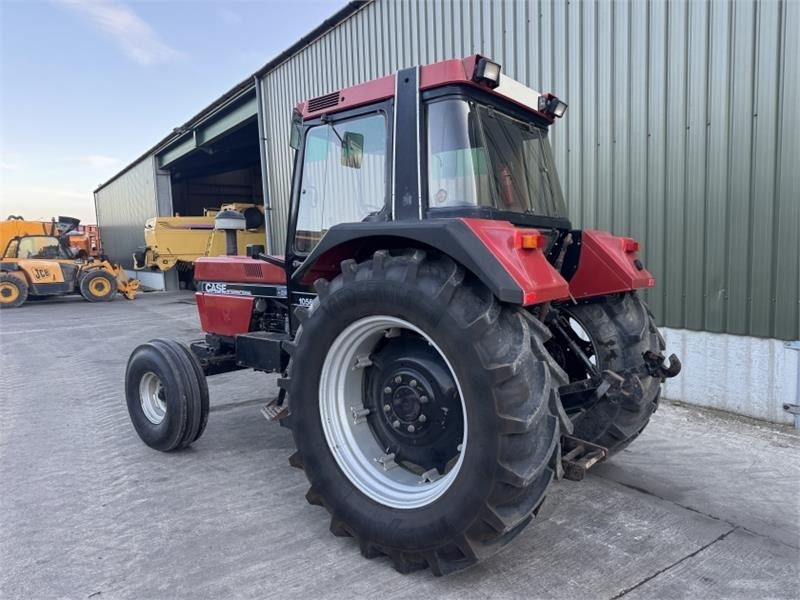 Case International 1056XL 2WD - Трактор: фото 4 Case International 1056XL 2WD - Трактор: фото 4