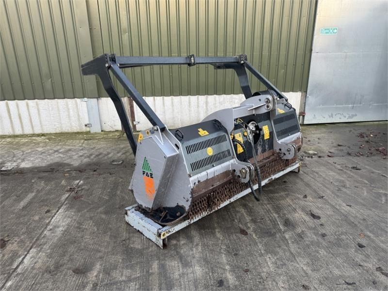 FAE FHL/DT-200 Mulcher - Лесозаготовительная техника: фото 1 FAE FHL/DT-200 Mulcher - Лесозаготовительная техника: фото 1