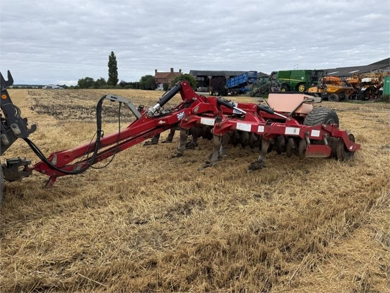 Sumo Trio 4.5m - Почвофреза: фото 1 Sumo Trio 4.5m - Почвофреза: фото 1