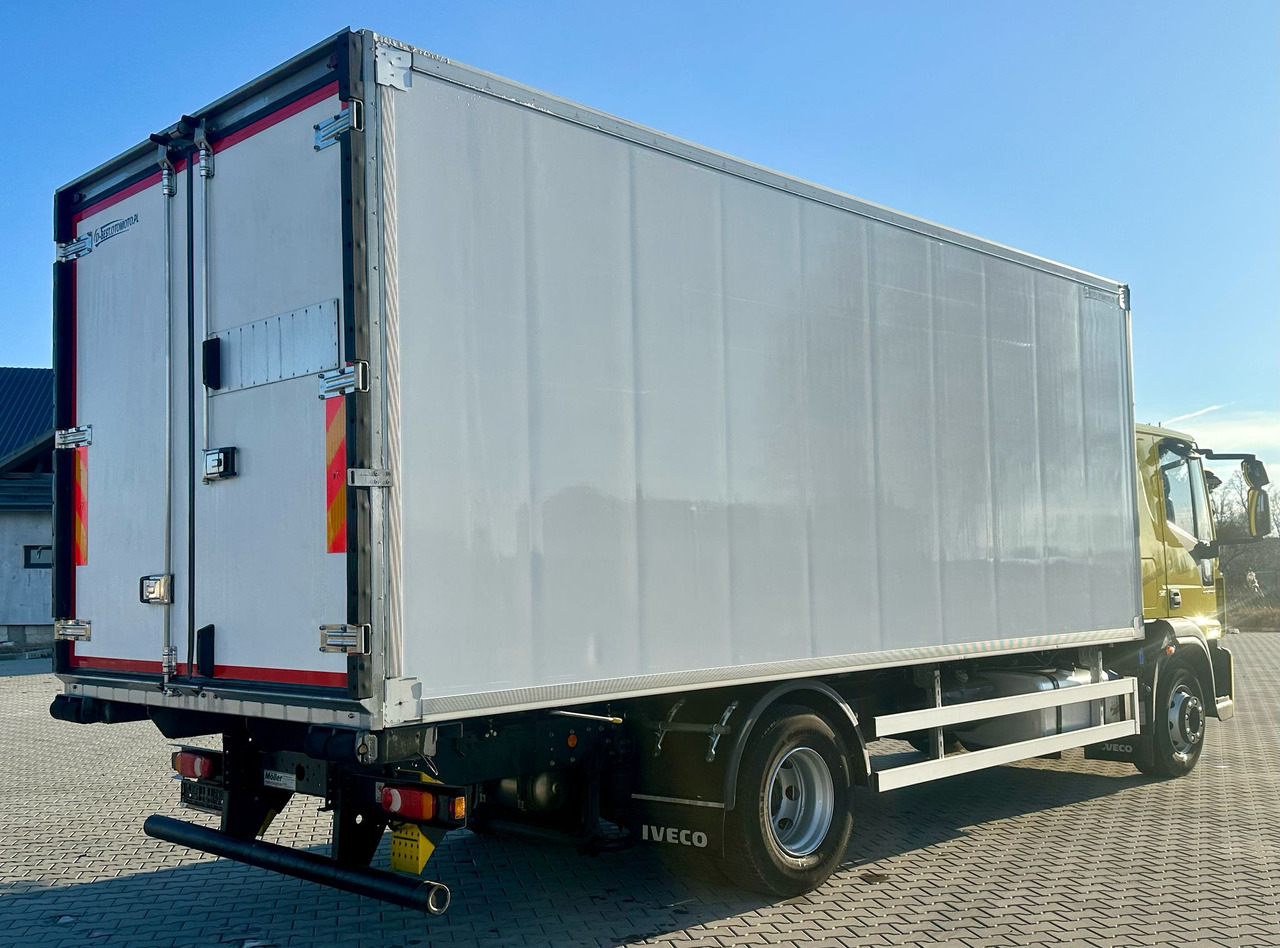 IVECO EUROCARGO 160-280 / CHŁODNIA / 6.1 M DŁUGOŚCI / 15 EUROPALET / AUTOMAT / SYPIALKA / NISKI PRZEBIEG / 16 TON DMC / CARRIER SPALINOWO - ELEKTRYCZNY / 2018 ROK - Рефрижератор: фото 5 IVECO EUROCARGO 160-280 / CHŁODNIA / 6.1 M DŁUGOŚCI / 15 EUROPALET / AUTOMAT / SYPIALKA / NISKI PRZEBIEG / 16 TON DMC / CARRIER SPALINOWO - ELEKTRYCZNY / 2018 ROK - Рефрижератор: фото 5