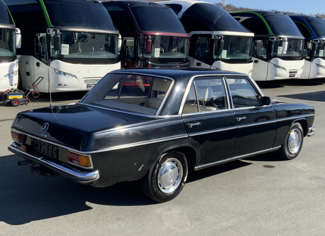 Mercedes-Benz 200 D/8 - Легковой автомобиль: фото 4 Mercedes-Benz 200 D/8 - Легковой автомобиль: фото 4