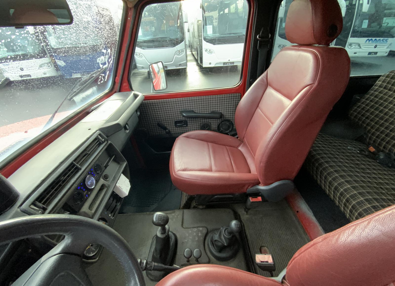 Внедорожник Mercedes-Benz G 300: фото 9