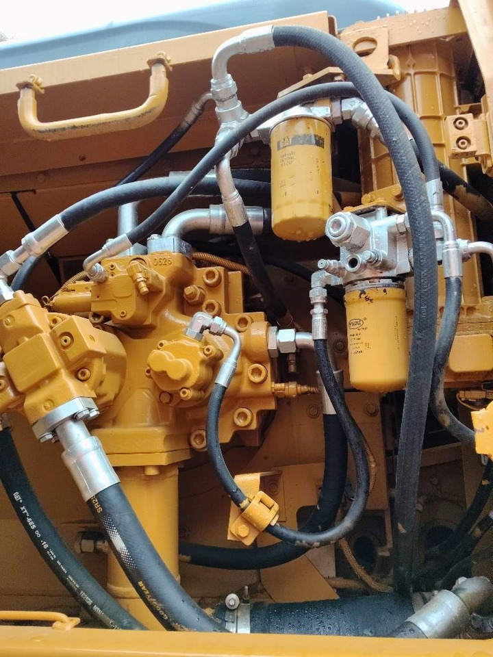 CAT 330 C - Гусеничный экскаватор: фото 2 CAT 330 C - Гусеничный экскаватор: фото 2