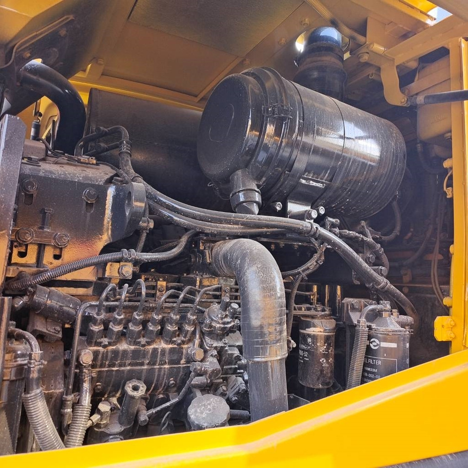 Колёсный погрузчик Komatsu WA 320-5: фото 8 Колёсный погрузчик Komatsu WA 320-5: фото 8