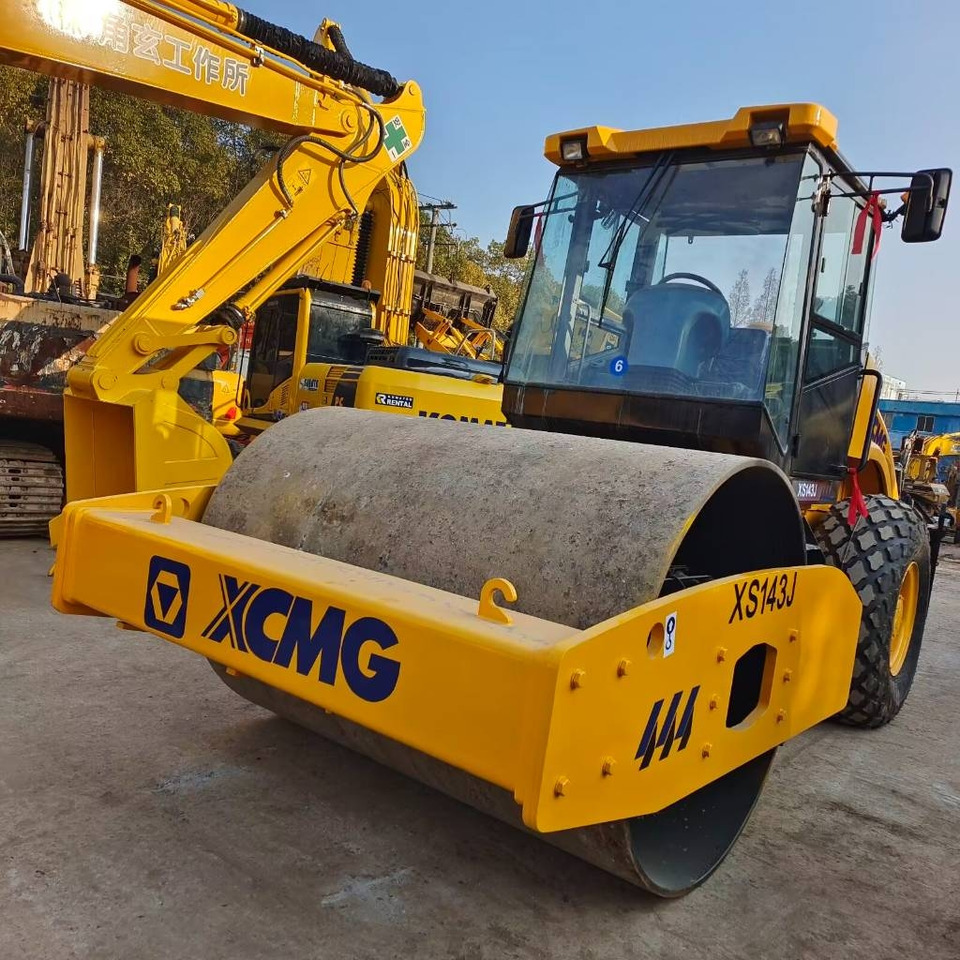 XCMG XS 143J - Компактор: фото 1 XCMG XS 143J - Компактор: фото 1