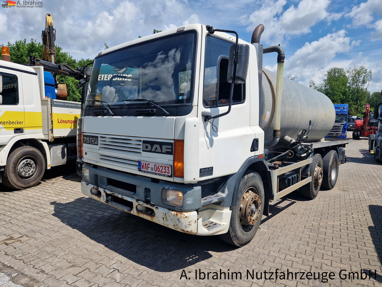 Daf CF 290 Wassertank 13500 L, Tank verzinkt Vorlauf- Lift- Lenkachse - Грузовик-цистерна: фото 1 Daf CF 290 Wassertank 13500 L, Tank verzinkt Vorlauf- Lift- Lenkachse - Грузовик-цистерна: фото 1