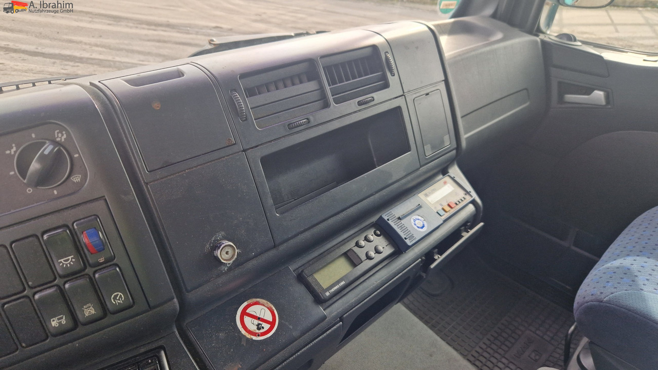 MAN 8.180 Thermokingkühlung - 30 ° sauber, 3. Gang kratzt, voll fahrbereit - Рефрижератор: фото 3 MAN 8.180 Thermokingkühlung - 30 ° sauber, 3. Gang kratzt, voll fahrbereit - Рефрижератор: фото 3