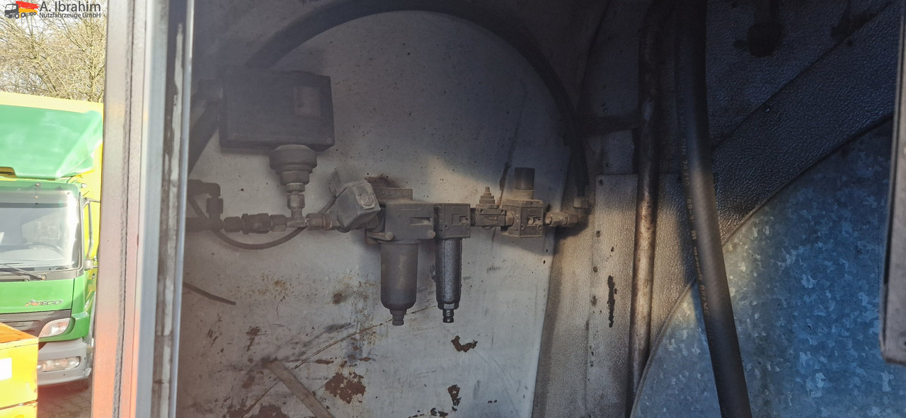 MAN TGA Asphaltspritze Schäfer 20 000 Liters - Грузовик-цистерна: фото 2 MAN TGA Asphaltspritze Schäfer 20 000 Liters - Грузовик-цистерна: фото 2