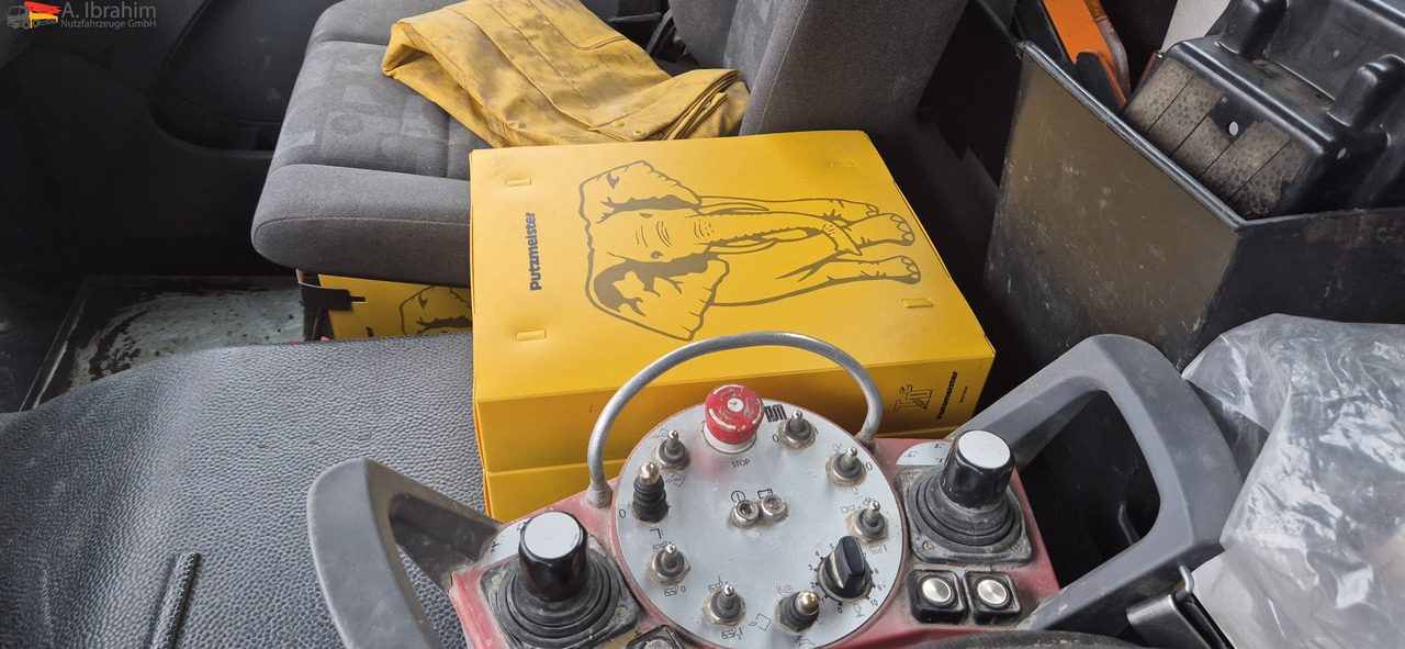 Автобетононасос-смеситель Mercedes-Benz 3241 PM 21-3 Liebherr 7 cbm PUMI Putzmeister Liebherr: фото 7 Автобетононасос-смеситель Mercedes-Benz 3241 PM 21-3 Liebherr 7 cbm PUMI Putzmeister Liebherr: фото 7