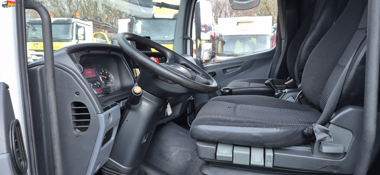 Mercedes-Benz 816L LBW, Blatt gefedert - Фургон с закрытым кузовом: фото 5 Mercedes-Benz 816L LBW, Blatt gefedert - Фургон с закрытым кузовом: фото 5