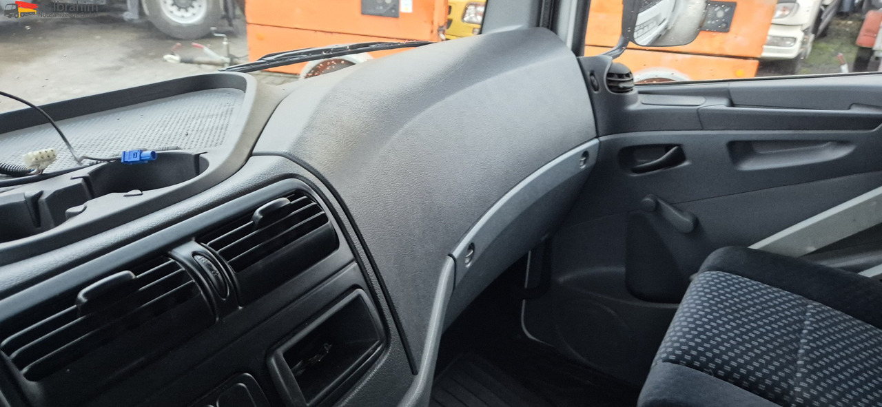 Mercedes-Benz 818L LBW, Luftfederung - Фургон с закрытым кузовом: фото 3 Mercedes-Benz 818L LBW, Luftfederung - Фургон с закрытым кузовом: фото 3