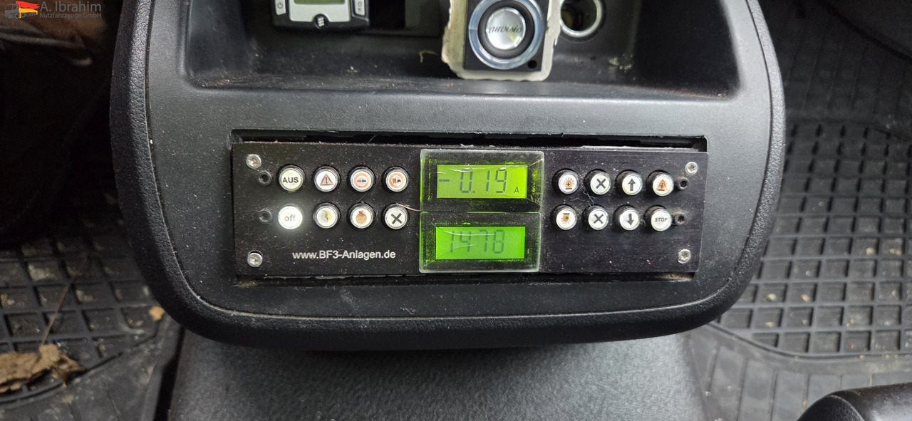 Mercedes-Benz BF 3 - GST 3 Zeichen Anlage 3050 kg zzGw - Торговый грузовик: фото 4 Mercedes-Benz BF 3 - GST 3 Zeichen Anlage 3050 kg zzGw - Торговый грузовик: фото 4