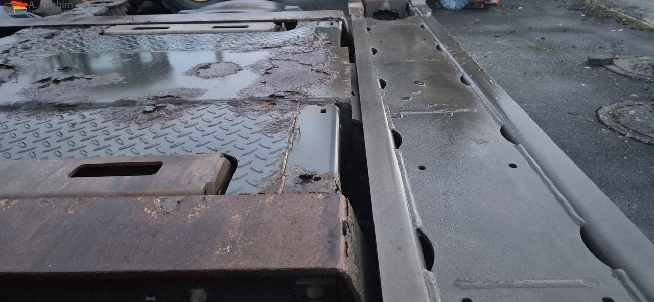 Schmitz SCF24 2x20,30,40,45 ft Multichassis, ausziehbar - Полуприцеп-контейнеровоз/ Сменный кузов: фото 4 Schmitz SCF24 2x20,30,40,45 ft Multichassis, ausziehbar - Полуприцеп-контейнеровоз/ Сменный кузов: фото 4