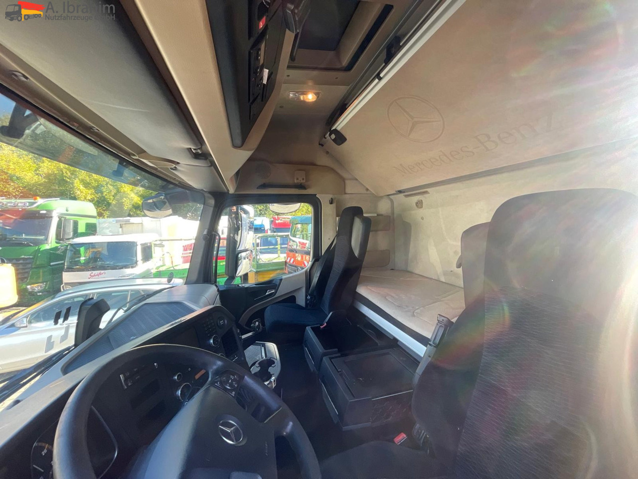 Mercedes-Benz 1842 LS Retarder Klima, Zustand gut, fehlerfrei deutsches Fahrzeug - Тягач: фото 4 Mercedes-Benz 1842 LS Retarder Klima, Zustand gut, fehlerfrei deutsches Fahrzeug - Тягач: фото 4