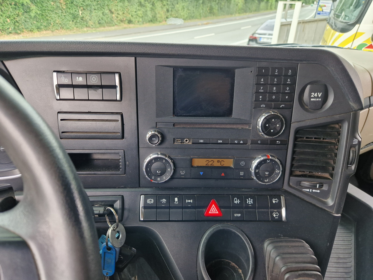 Mercedes-Benz 1843 Klima, Retarder, Topzustand, einsatzbereit Kipphydraulik - Тягач: фото 2 Mercedes-Benz 1843 Klima, Retarder, Topzustand, einsatzbereit Kipphydraulik - Тягач: фото 2