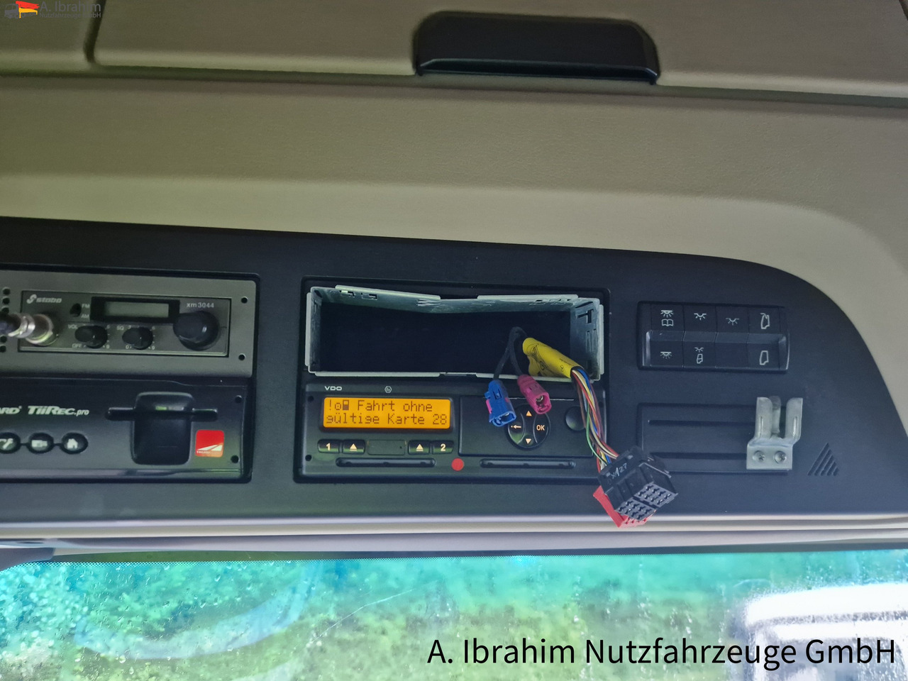 Mercedes-Benz DB 1842, Kipphydraulik deutsches Fahrzeug Retarder, Standklima - Тягач: фото 5 Mercedes-Benz DB 1842, Kipphydraulik deutsches Fahrzeug Retarder, Standklima - Тягач: фото 5