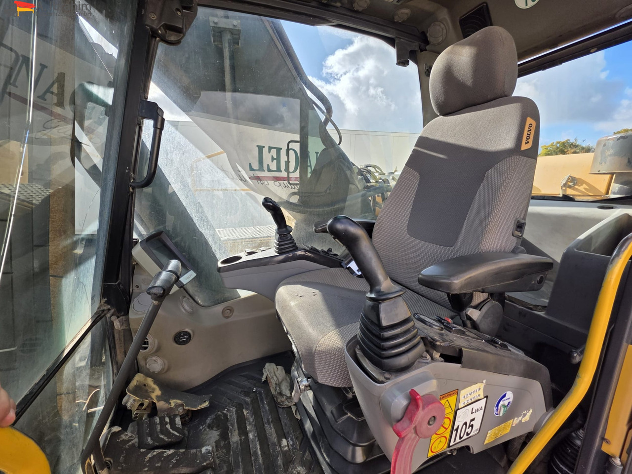 Volvo EC360C Schnellwechsler | Hammerhydraulik | Klima | 40t | 12305 St. - Гусеничный экскаватор: фото 3 Volvo EC360C Schnellwechsler | Hammerhydraulik | Klima | 40t | 12305 St. - Гусеничный экскаватор: фото 3