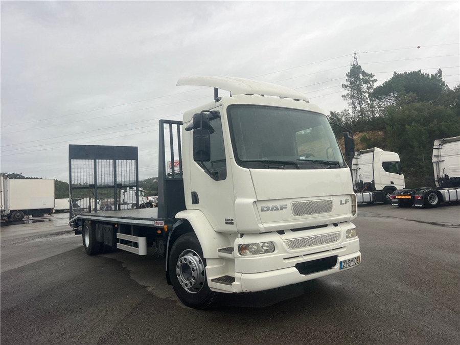 DAF LF 55.220 - Грузовик бортовой/ Платформа: фото 3 DAF LF 55.220 - Грузовик бортовой/ Платформа: фото 3