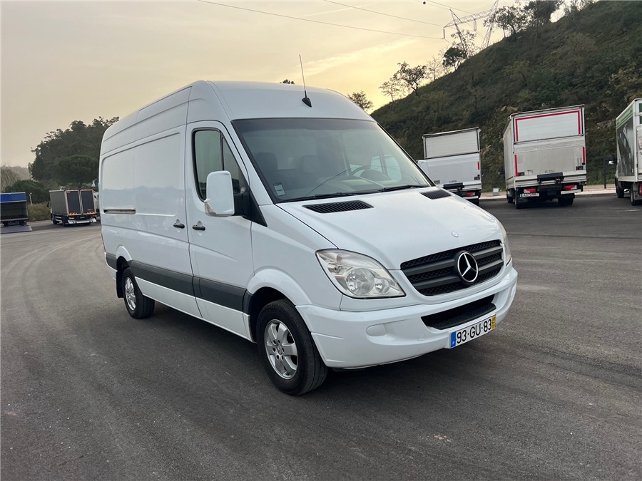 MERCEDES-BENZ SPRINTER 315CDI - Цельнометаллический фургон: фото 3 MERCEDES-BENZ SPRINTER 315CDI - Цельнометаллический фургон: фото 3