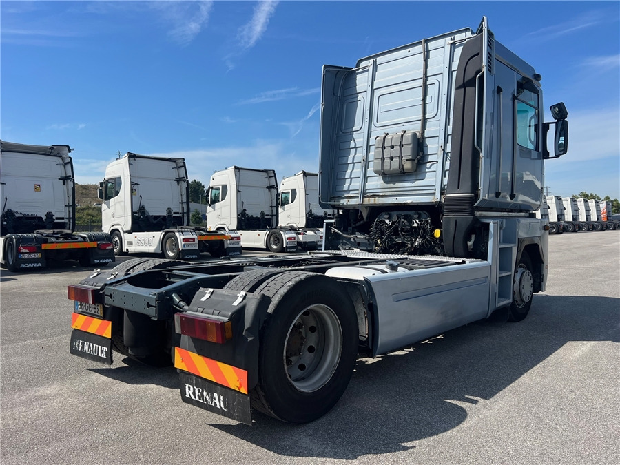 Renault AE 440 / MANUAL GEARBOX - Тягач: фото 4 Renault AE 440 / MANUAL GEARBOX - Тягач: фото 4