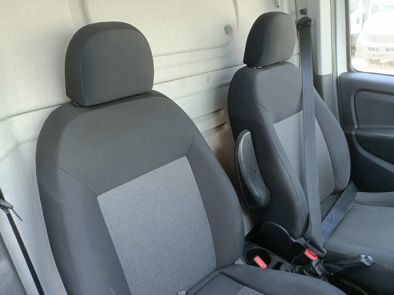 FIAT DOBLO CARGO 1.3 MJT SX - Цельнометаллический фургон: фото 5 FIAT DOBLO CARGO 1.3 MJT SX - Цельнометаллический фургон: фото 5