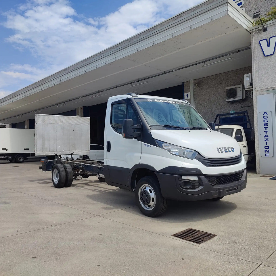 IVECO DAILY 35C14 - Фургон: фото 1 IVECO DAILY 35C14 - Фургон: фото 1