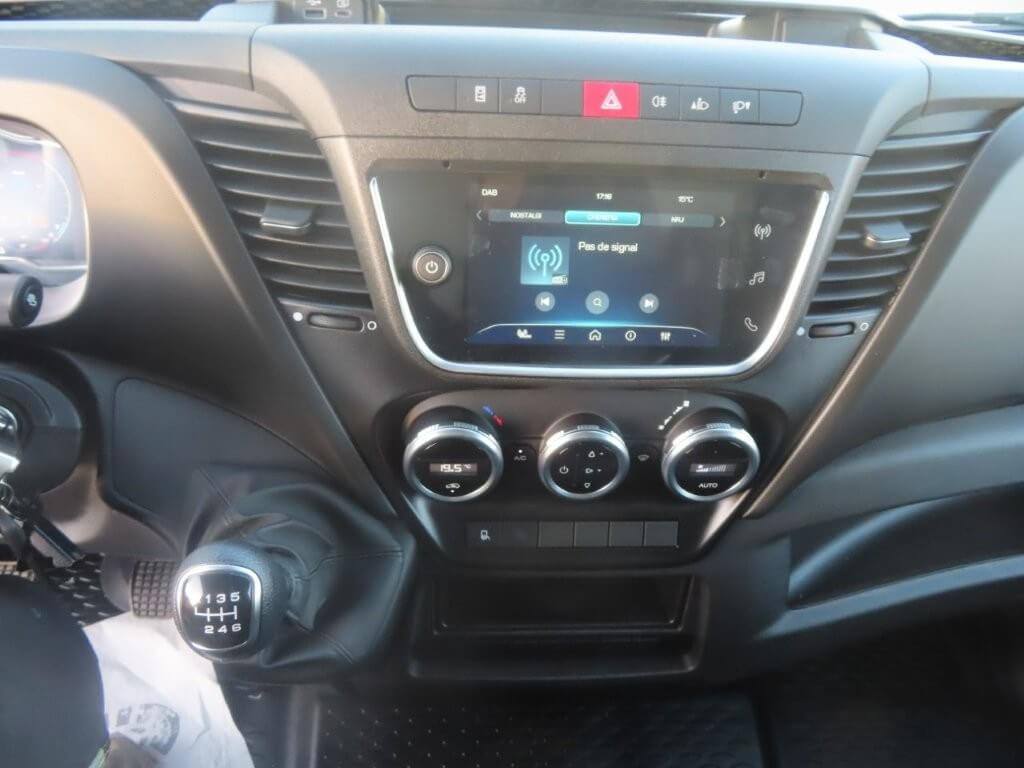 IVECO DAILY 35C16 3000 cc KM 0 - Фургон с закрытым кузовом: фото 3 IVECO DAILY 35C16 3000 cc KM 0 - Фургон с закрытым кузовом: фото 3