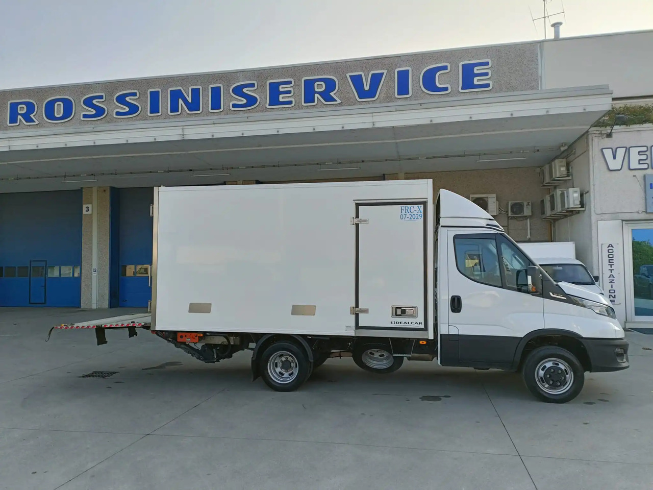 IVECO DAILY 35C21 A8 FRIGO FRCX 3.0 - Фургон-рефрижератор: фото 4 IVECO DAILY 35C21 A8 FRIGO FRCX 3.0 - Фургон-рефрижератор: фото 4