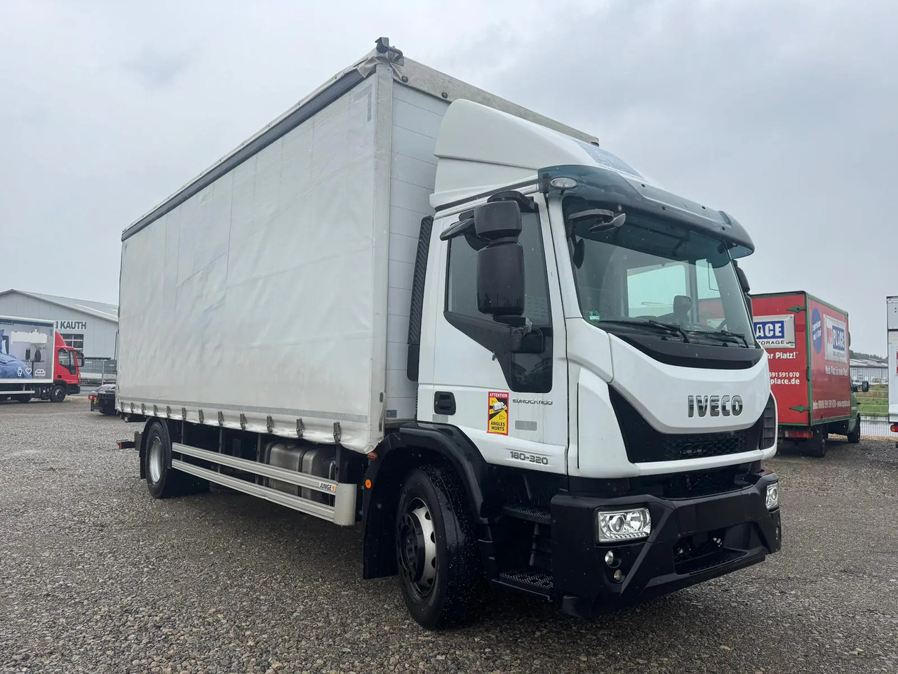 IVECO EUROCARGO 180E32P - Тентованный грузовик: фото 1 IVECO EUROCARGO 180E32P - Тентованный грузовик: фото 1