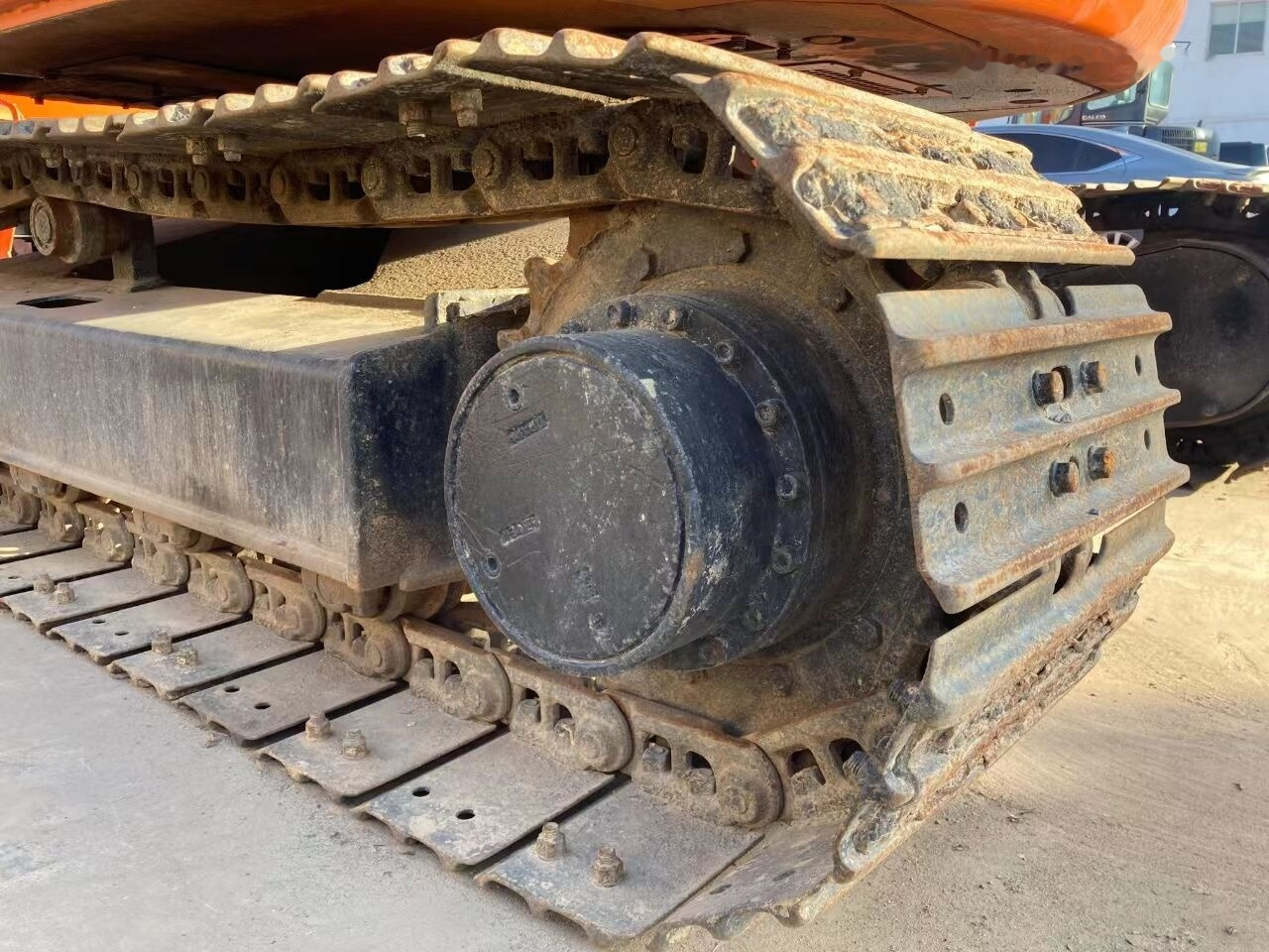 Hitachi ZX75US - Гусеничный экскаватор: фото 4 Hitachi ZX75US - Гусеничный экскаватор: фото 4