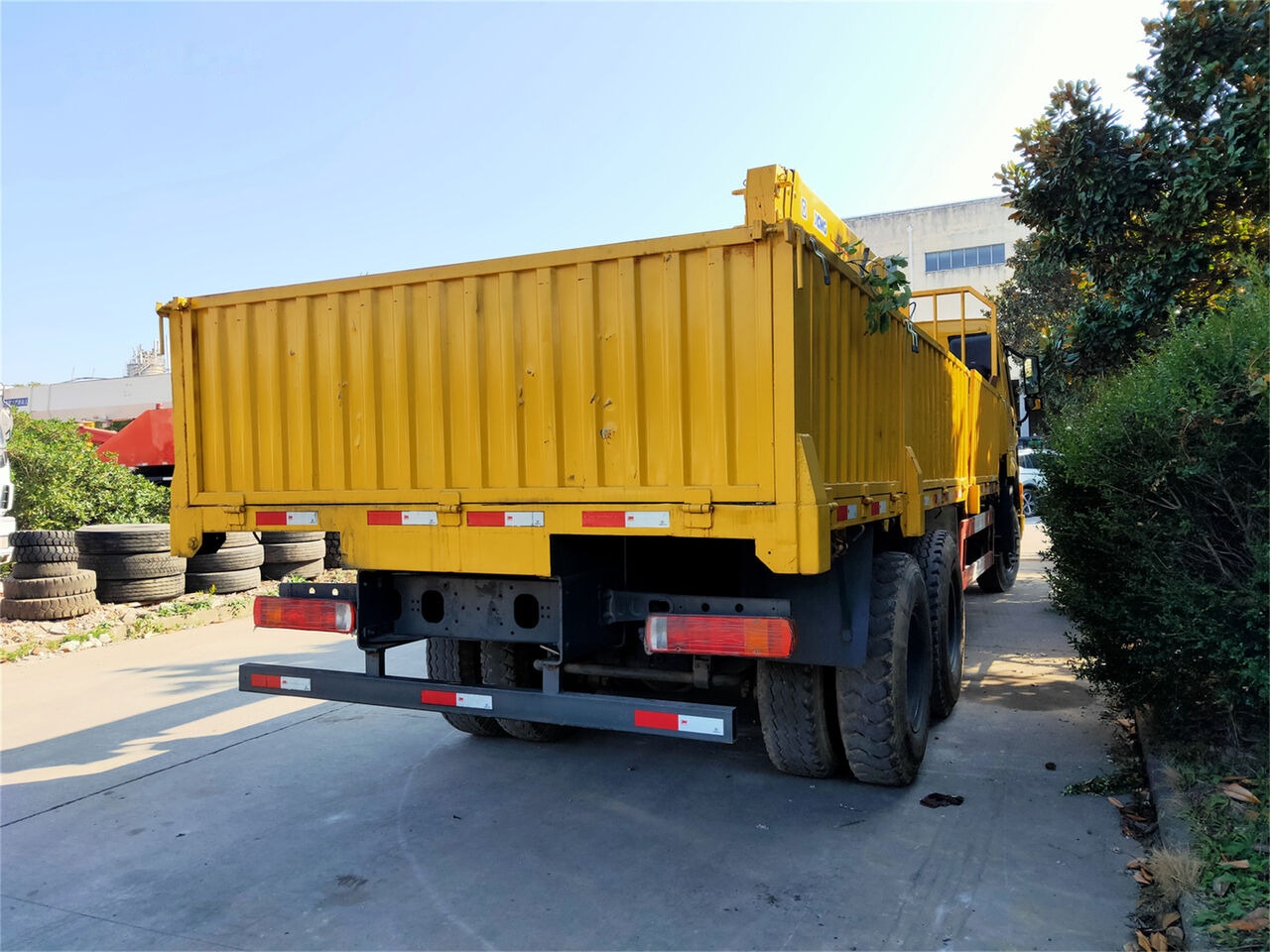 Howo 375 - Самосвал, Автоманипулятор: фото 4 Howo 375 - Самосвал, Автоманипулятор: фото 4