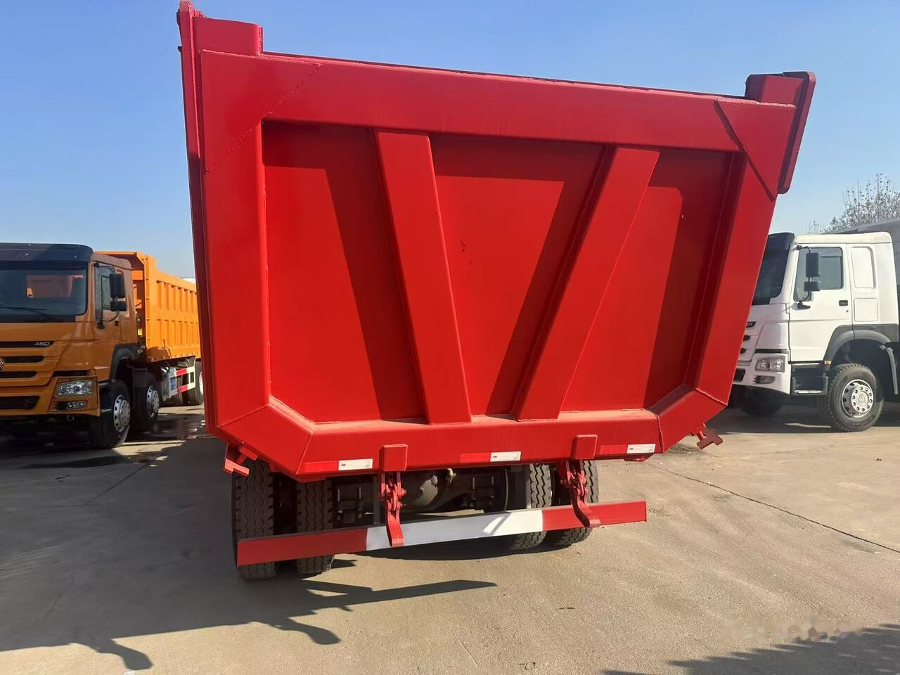 Howo NX 8X4 - Самосвал: фото 5 Howo NX 8X4 - Самосвал: фото 5