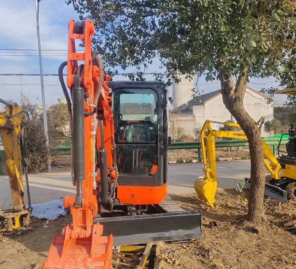 Kubota U30 - Мини-экскаватор: фото 5 Kubota U30 - Мини-экскаватор: фото 5