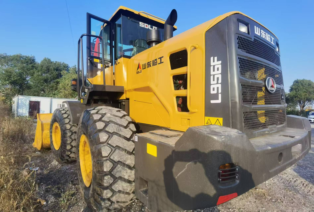 SDLG L956F - Колёсный погрузчик: фото 2 SDLG L956F - Колёсный погрузчик: фото 2